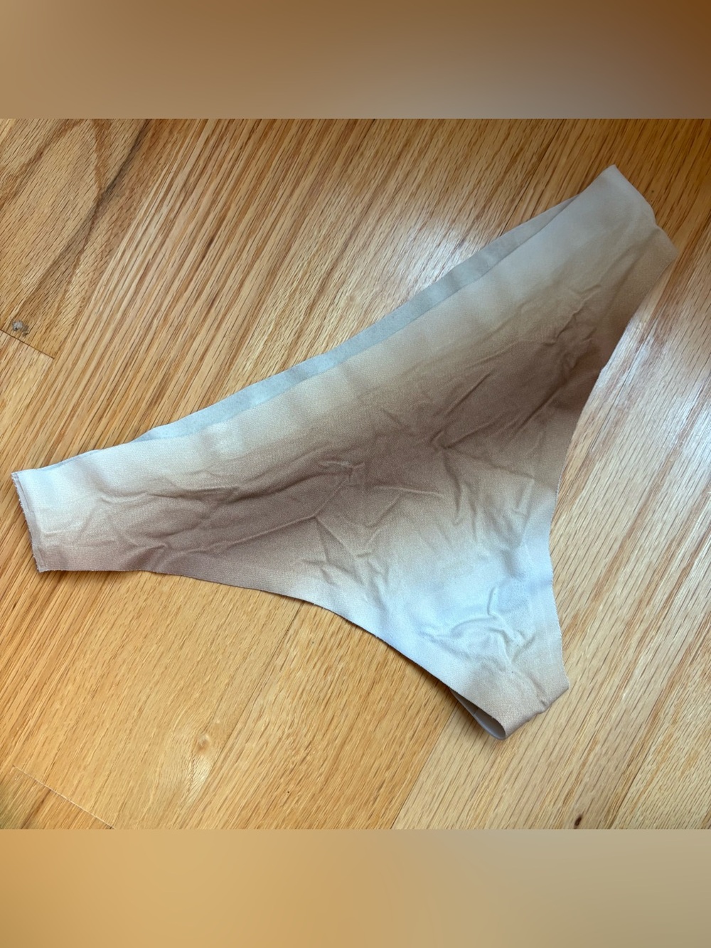 Victoria’s Secret seamless ombré thong panty